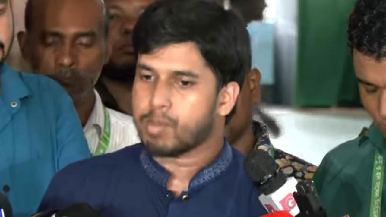 ভোটারের চেয়ে বেশি ব্যালট পেপার পাঠানোর অভিযোগ শিবিরের